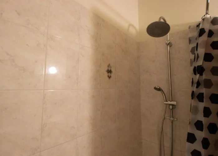 Apartment & Peaceful 2br *