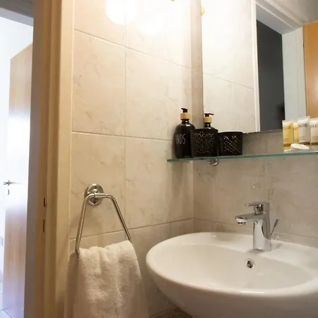 & Peaceful 2br Апартаменты